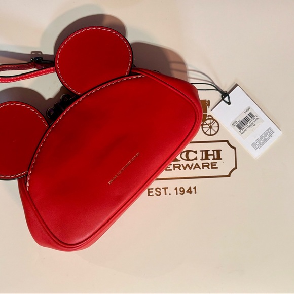 Disney x Coach collection RED Coach wristlet in the shape of Mickey Mouse ears - Picture 4 of 9